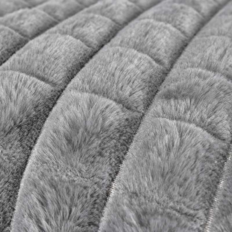 COJIN-CUADROS-FUR-45-45-CM-GRIS-MEDIO
