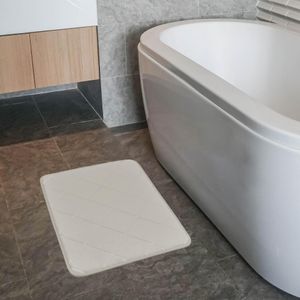 Tapete de baño espuma Rombos taupe 1