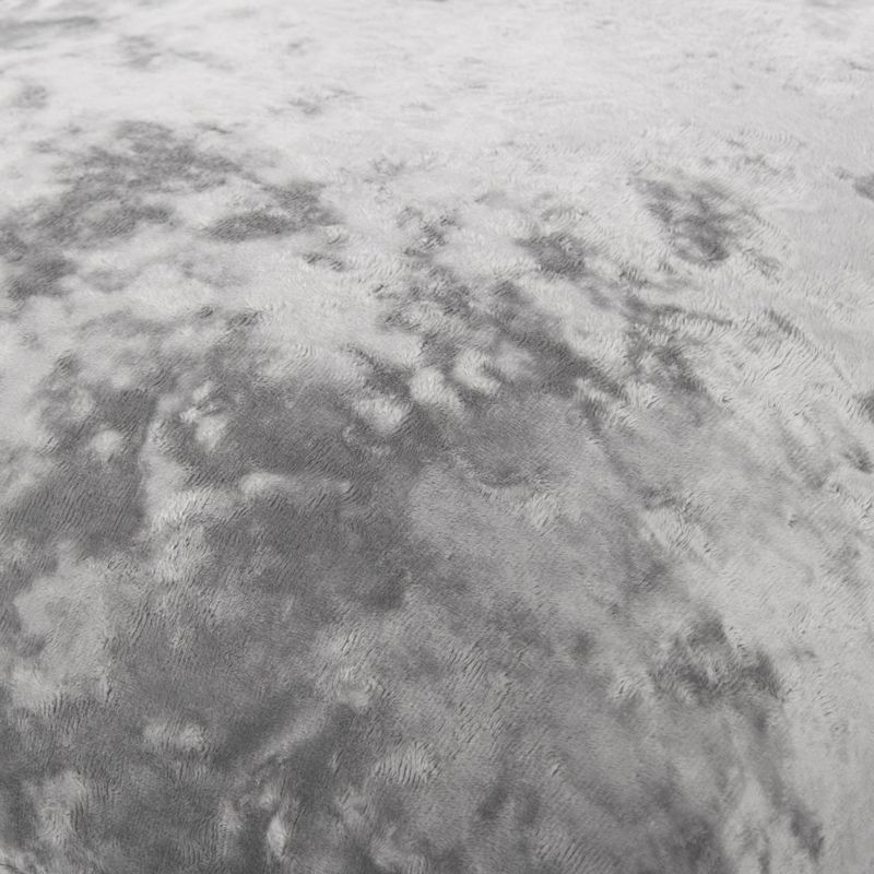 COJIN-VELVET-45X45-EMBOZADO-GRIS-NIEVE