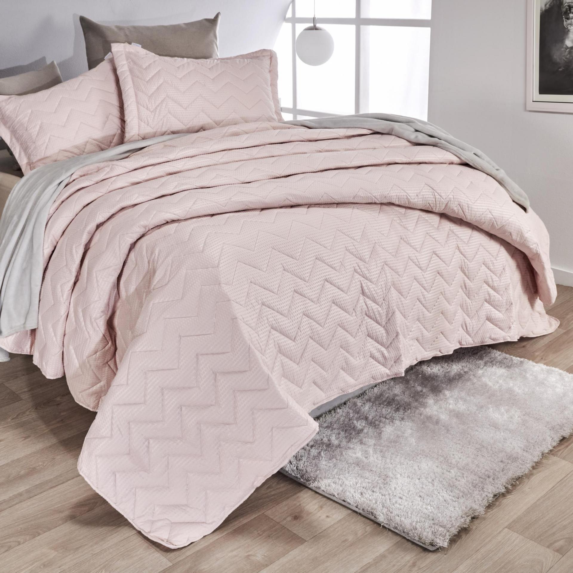 Cubrelechos rosados Almacenes Brissa