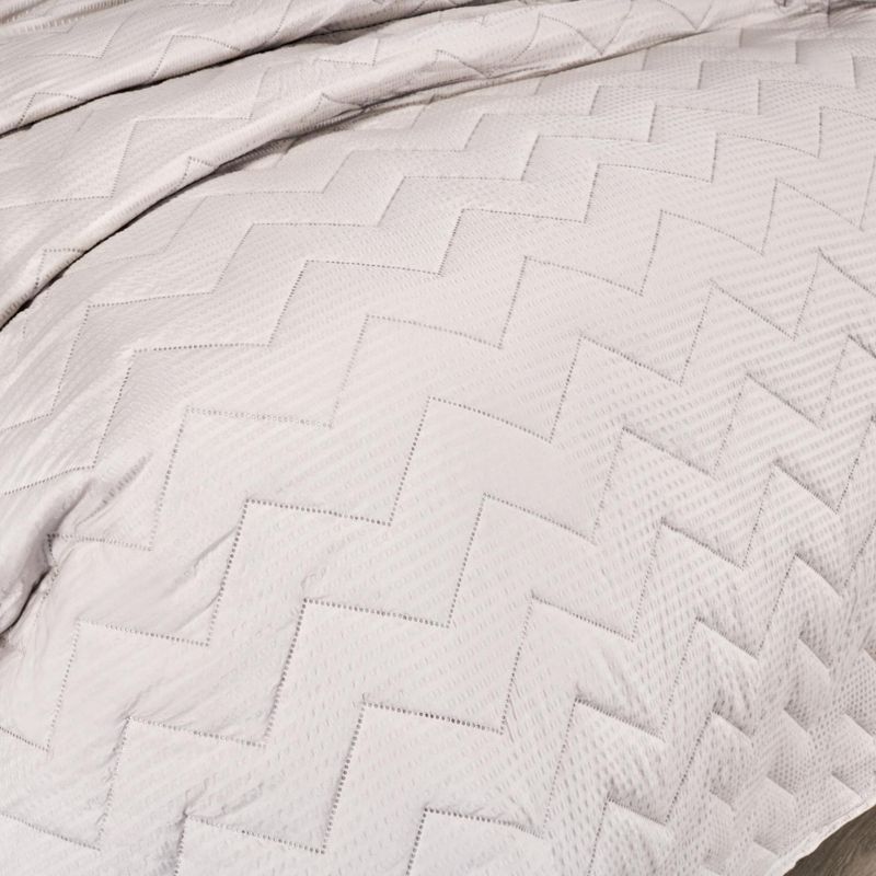 Cubrelecho-microfibra-corrugado-enlace-malva-gris
