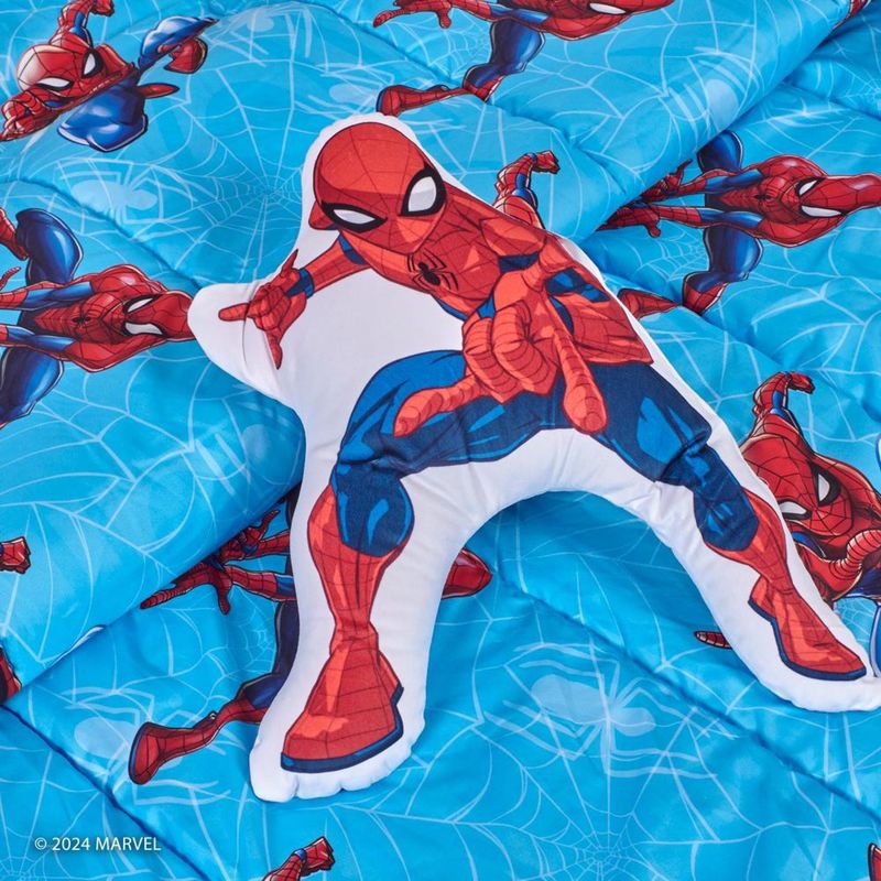 Cojin-silueta-velvet-Spiderman