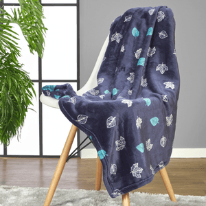 Manta flannel estampado hojas azul oscuro