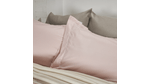 Combo-Plumon-corrugado-mas-fundon-de-almohada-mas-ajustable-rosa