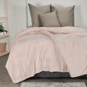 Cobija flannel unicolor rosa loto