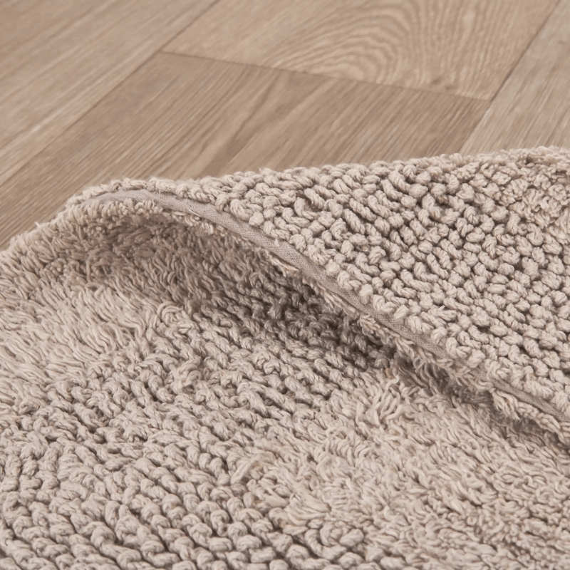 TAPETE-BAÑO-ALG-REVERSIBLE-45X65-TAUPE-MEDIO_3
