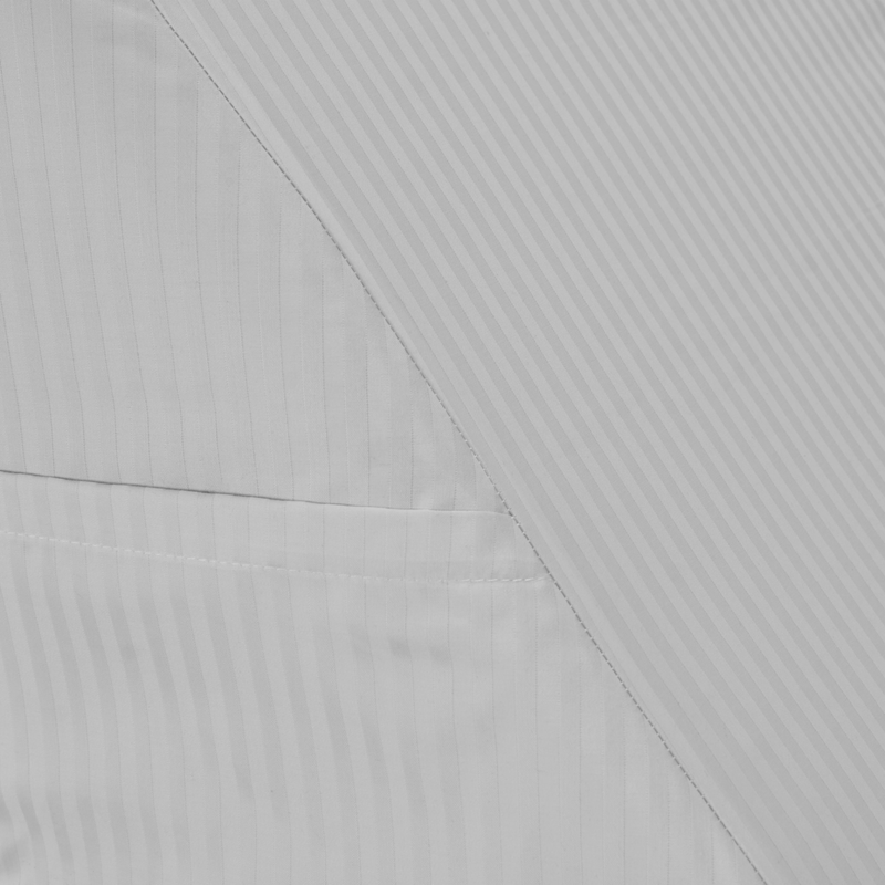 FORRO-COJIN-TV-ALTOS-HILOS-TIPO-HOTEL-45x45x35-GRIS-NIEVE