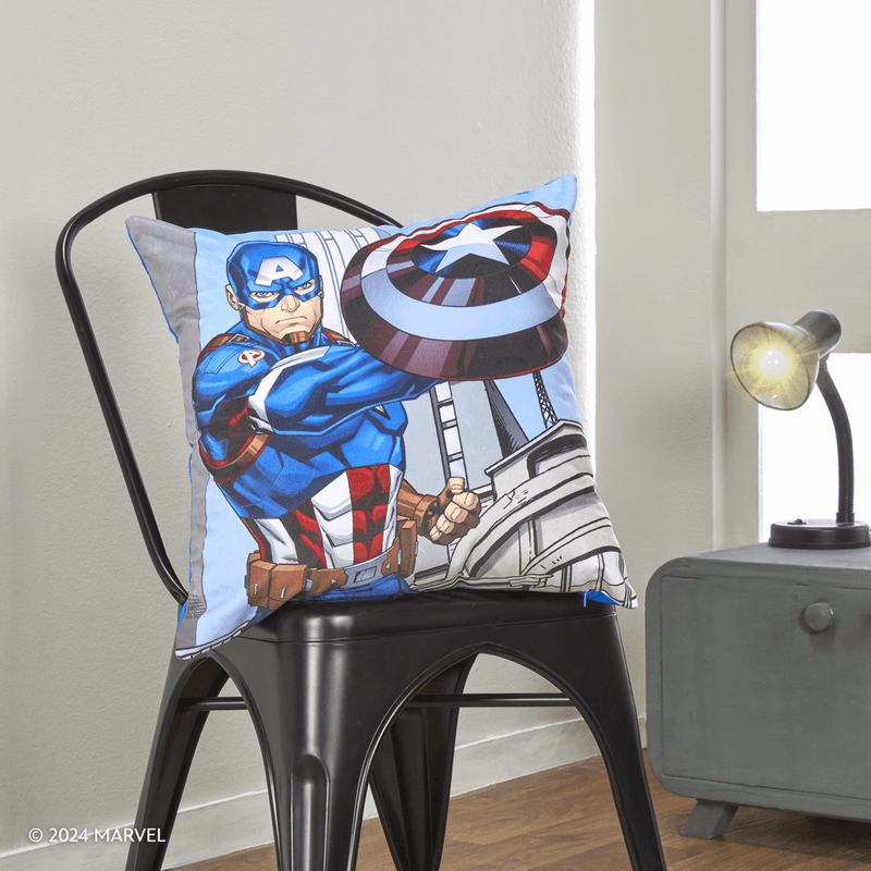 COJIN-VELVET-ESTAMPADO-45X45-CAPITAN-AMERICA-7702997040900