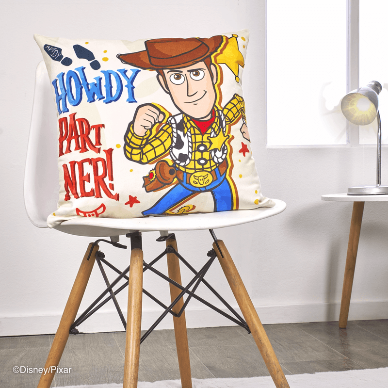 COJIN-VELVET-ESTAMPADO-45X45-WOODY