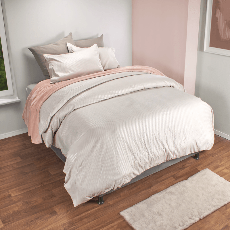 FORRO-PLUMON-MICRO-COR-UNI-EXTRADOBLE-PERLA