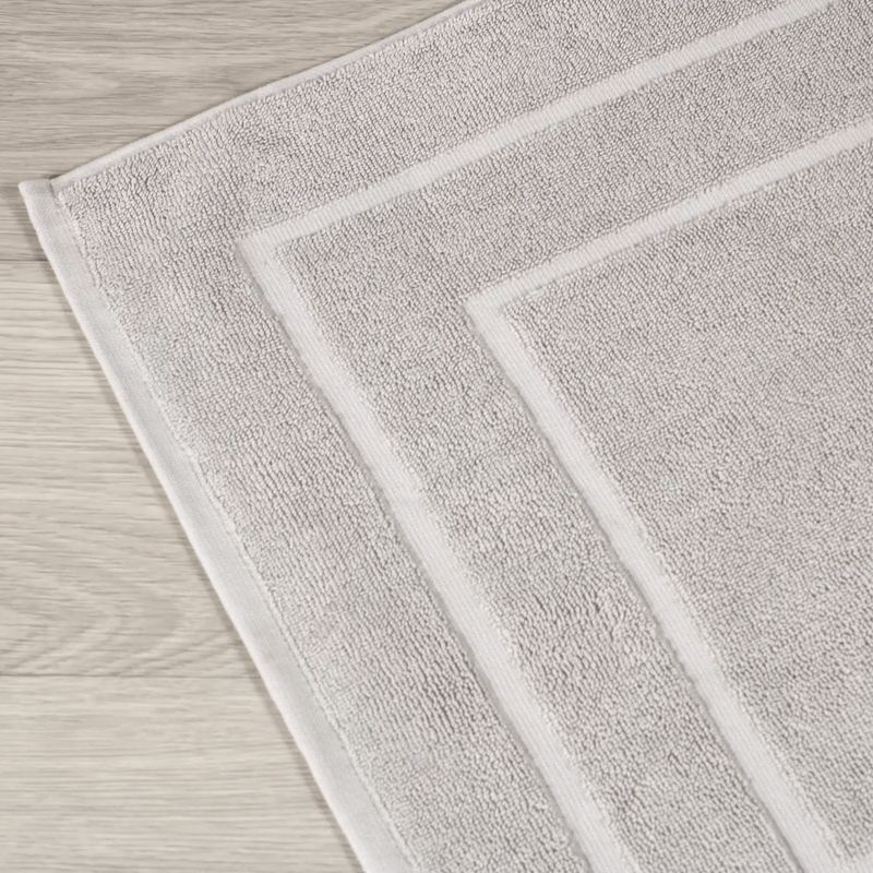 TAPETE-TOALLA-ALG-800GSM-50X70-MARCOS-GRIS-NIEVE-7702997611254_2