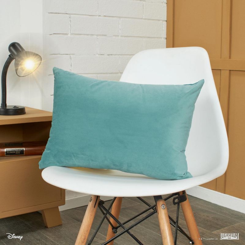 Cojin-velvet-estampado-grogu