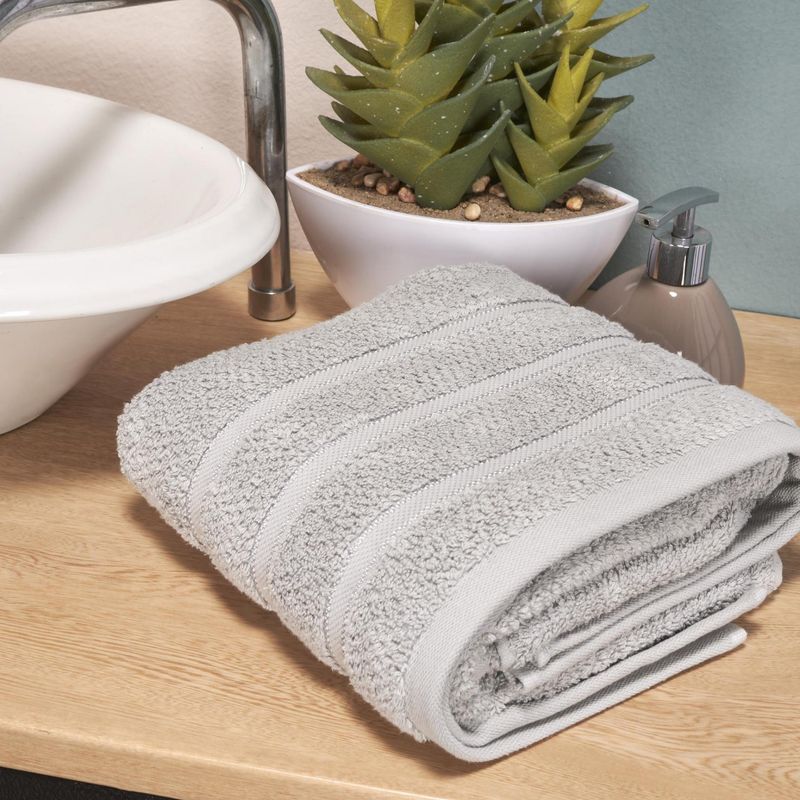 TOALLA-ALGODON-550GSM-BANO-70X130-CREPE-GRIS-NIEVE
