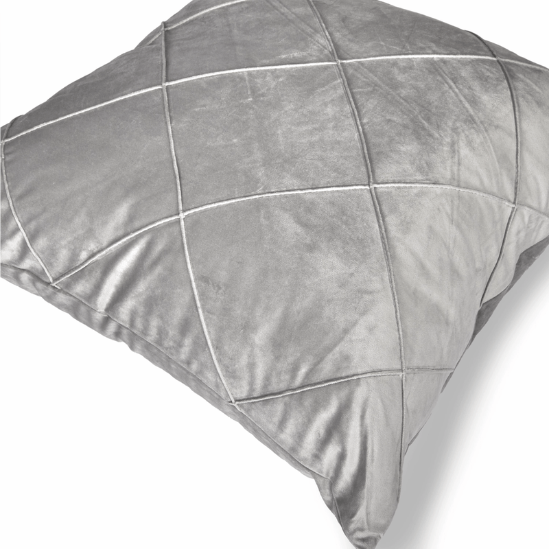 COJIN-VELVET-60X60CM-DRAPEADO-GRIS-NIEVE-7702997555268_2