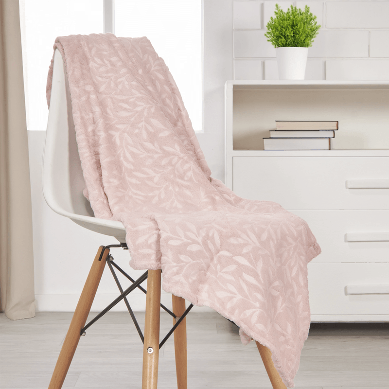 MANTA-CORAL-210GSM-UNI-EMBOSADO-125X150-HOJAS-ROSA-LOTO