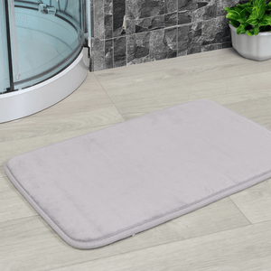 Tapete de baño espuma liso gris medio