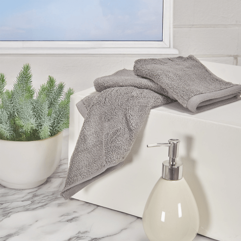 SETX3-TOALLAS-ALGODON-550GSM-FACIAL-30X30CM-GRIS-CLARO-7702997619151