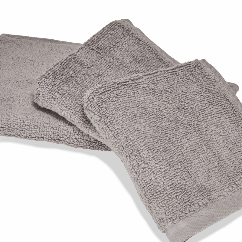 SETX3-TOALLAS-ALGODON-550GSM-FACIAL-30X30CM-GRIS-CLARO-7702997619151_2