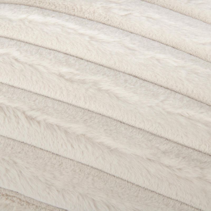 COJIN-FUR-45X45CM-LINEAS-MARFIL
