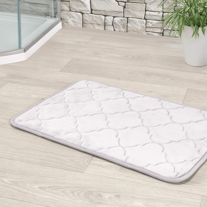 TAPETE-BAÑO-ESPUMA-45X65-ARABESC-UNIC-GRIS-PLATA