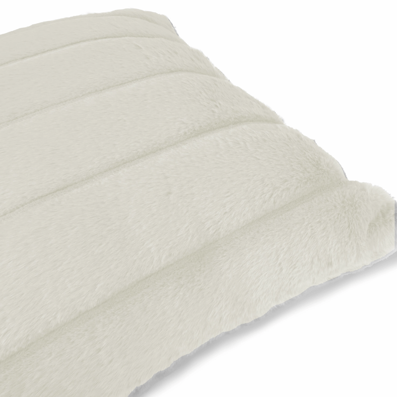 COJIN-FUR-45X45CM-LINEAS-MARFIL