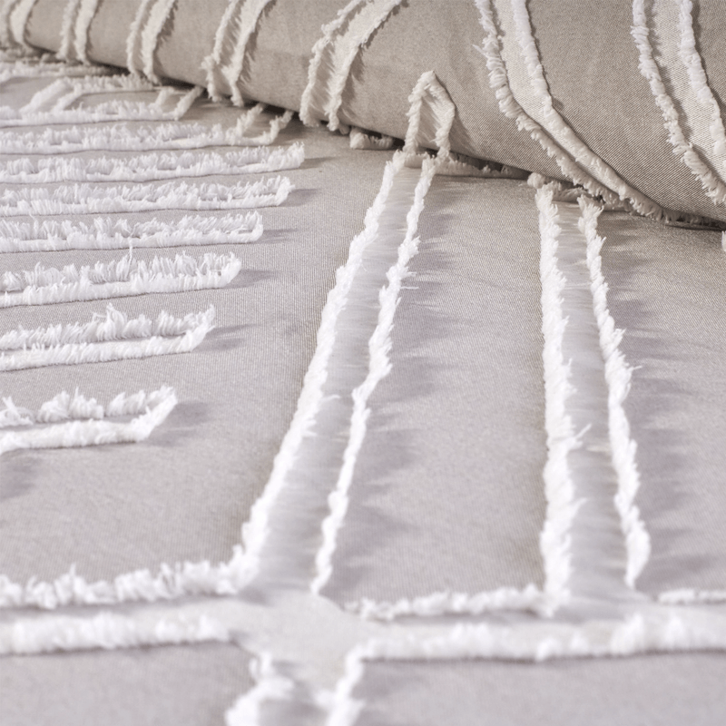 FORRO-PLUMON-MICRO-JACQ-UNI-EXTRADOBLE-ROMBOS-TAUPE