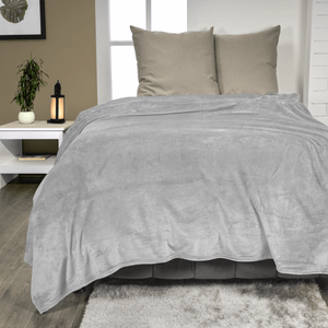 Cobija coral fleece 210 gsm unicolor gris