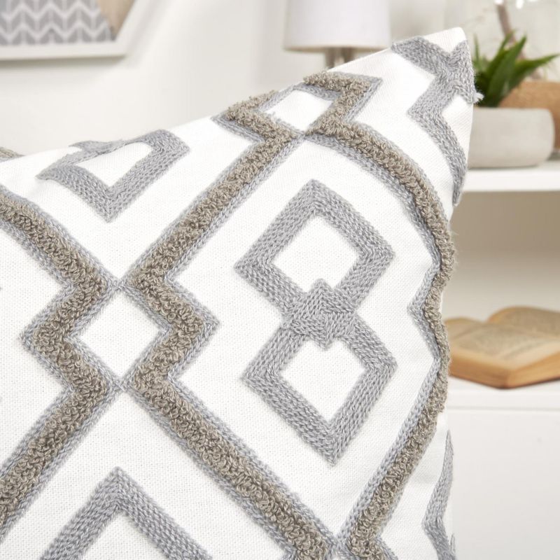 FORRO-COJIN-ALG-BORDADO-45X45-IREM-GRIS-PLATA