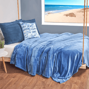 Cobija flannel unicolor azul riviera