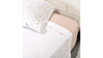 SABANAS-MICRO-75GSM-BORDADAS-SENCILLO-PRANA-ROSA-LOTO