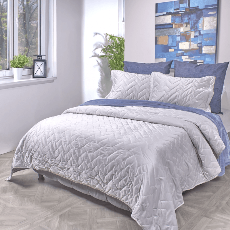 CUBRECAMA-VELVET-MICRO-UNI-EXTRADOBLE-GRIS-NIEVE
