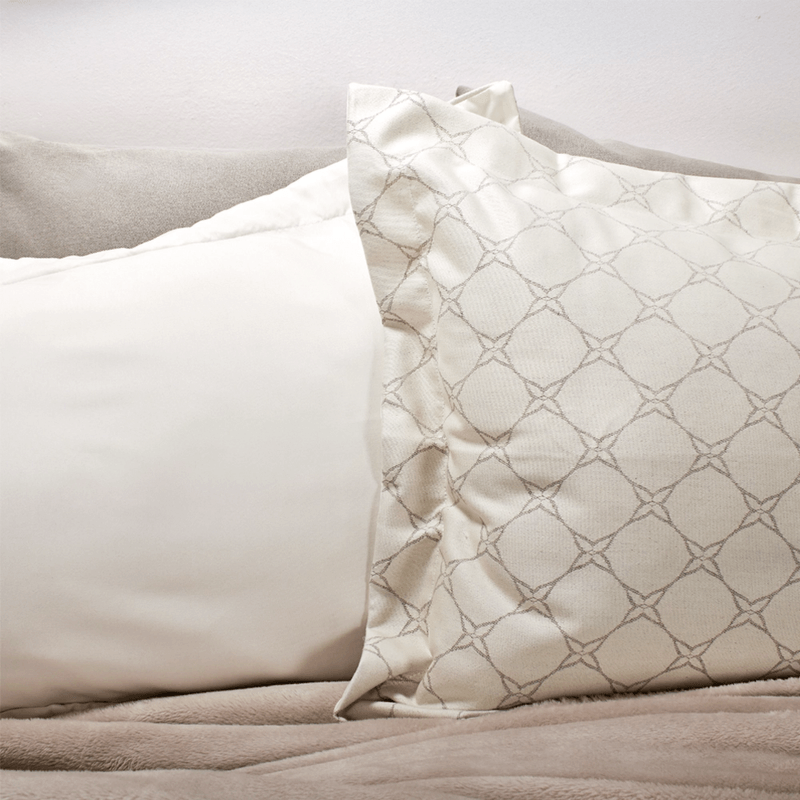 EDREDON-DECO-EXTRADOBLE-ESTRELLAS-MARFIL