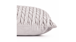 Cojin-velvet-trenza-gris-nieve-30-x-50-cm