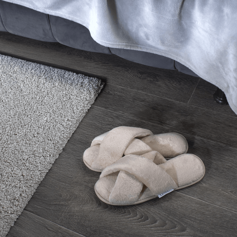 PANTUFLAS-TRENZADA-FLANNEL-UNI-38-39-CHAMPAÑA
