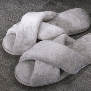 Pantuflas trenzada flannel unicolor perla