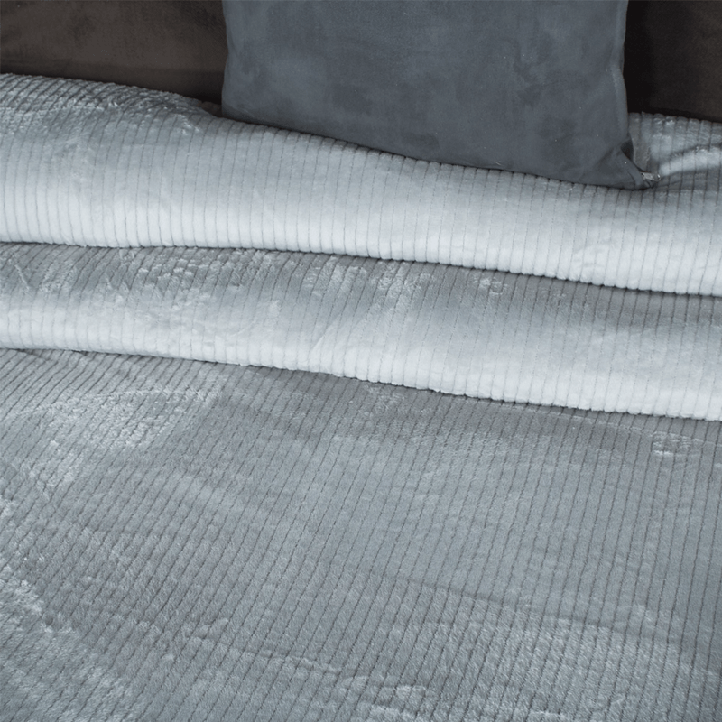 COBIJA-FLANNEL-JACQUARD-170X230-LINEAS-GRIS-NIEVE