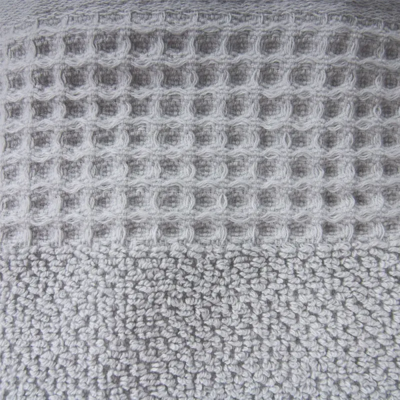 TOALLA-ALG-550GSM-CARA-40X70-CENEFA-WAFFLE-GRIS-NIEVE_7702997750458_1
