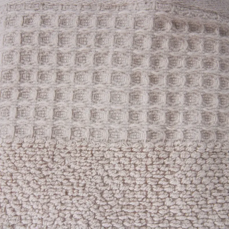 TOALLA-ALG-550GSM-CARA-40X70-CENEFA-WAFFLE-PERLA_7702997747502_1