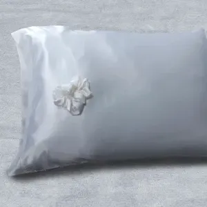 Funda más bamba satín blanco