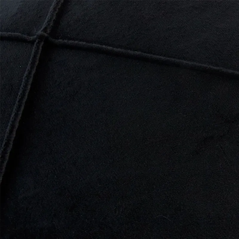 FORRO-COJIN-VELVET-30X50-DRAPEADO-NEGRO_7702997991592_2