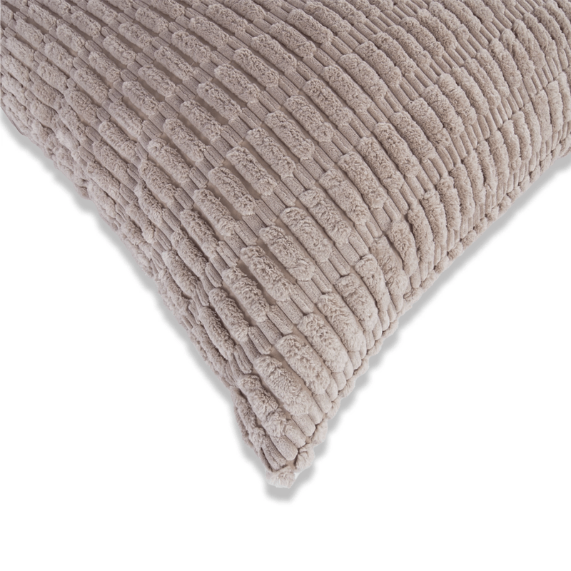 COJIN-CORDUROY-60X60-CADENA-BEIGE