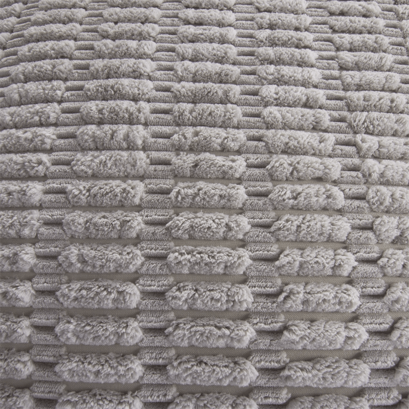 COJIN-CORDUROY-60X60-CADENA-GRIS-CLARO