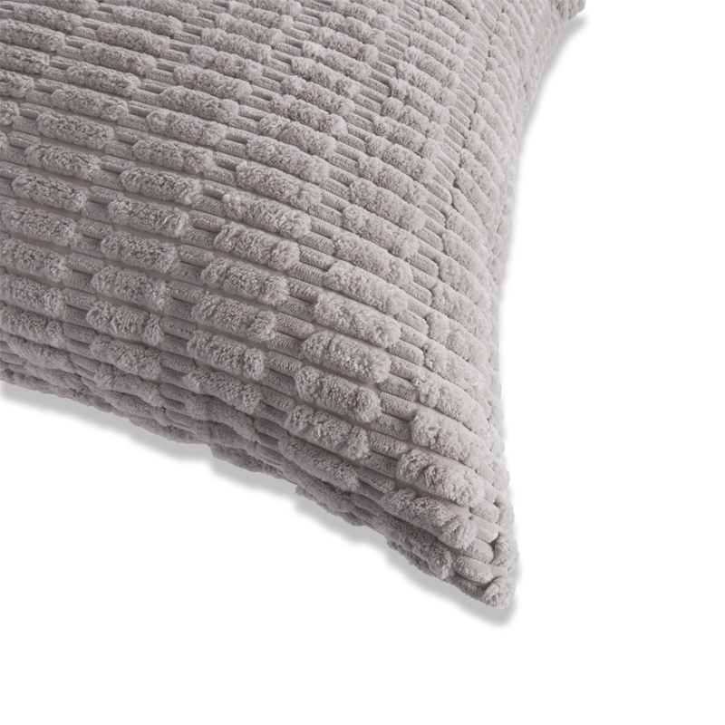 COJIN-CORDUROY-60X60-CADENA-GRIS-CLARO