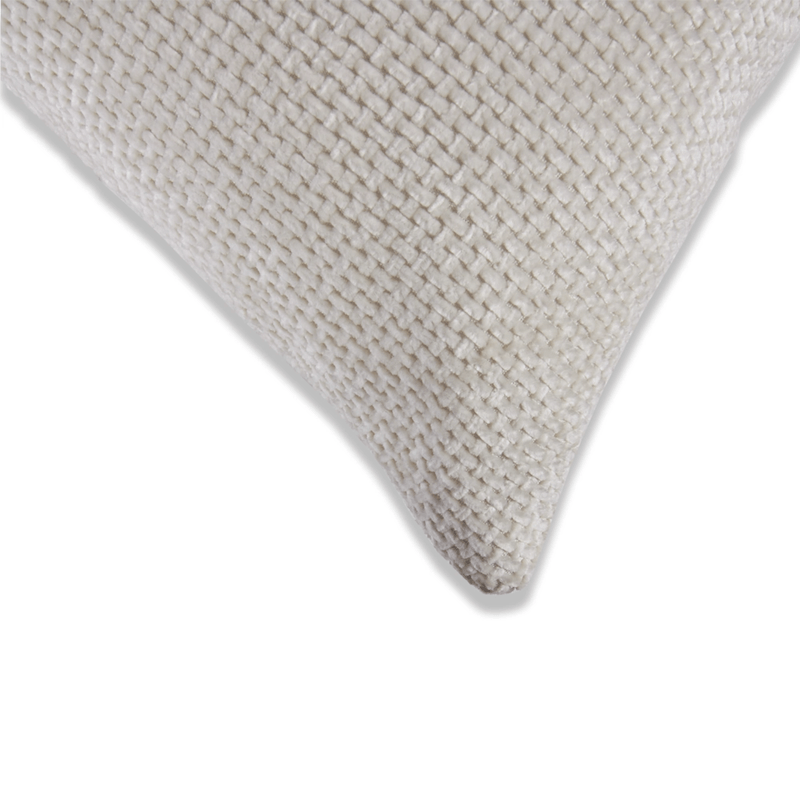 COJIN-CHENILLE-60X60-TEXTURA-TEJIDO-BEIGE