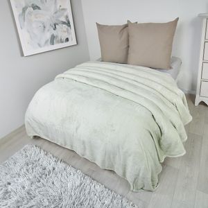 Cobija flannel unicolor verde mercurio